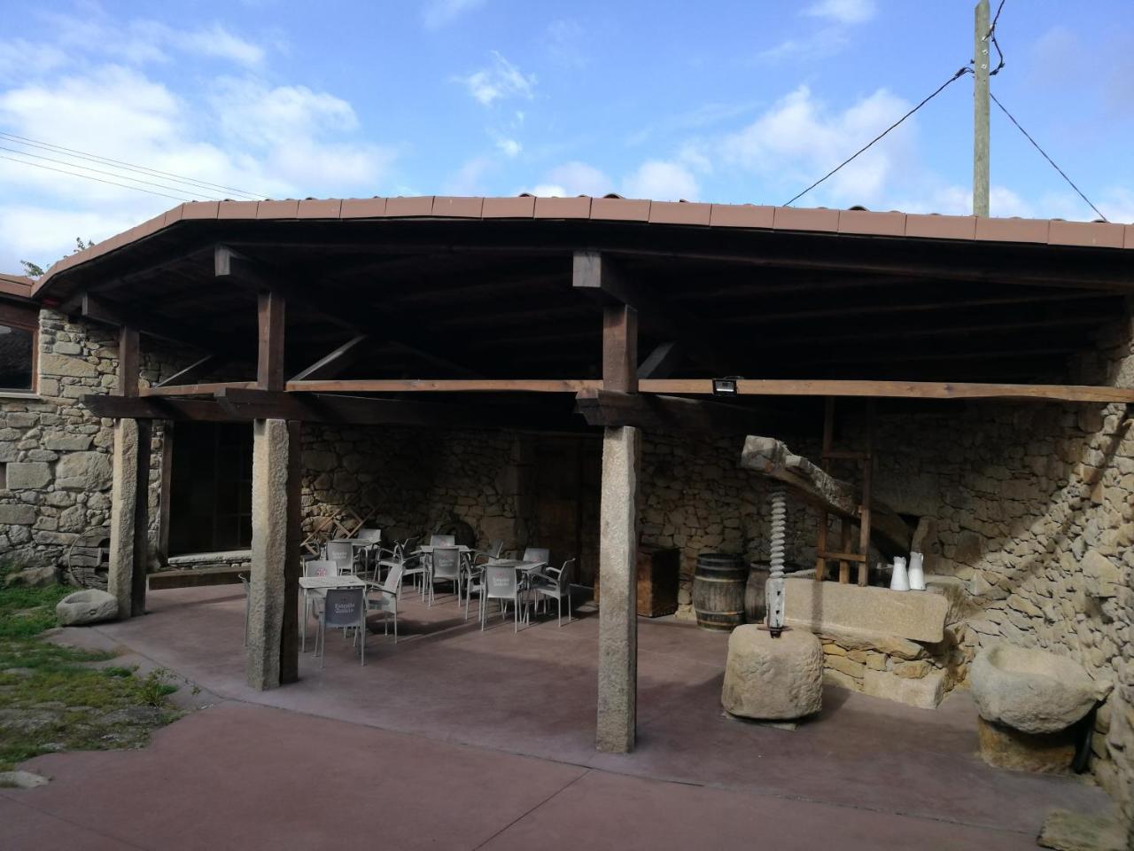 بيت شباب O Lagar De Jesus Padrón المظهر الخارجي الصورة